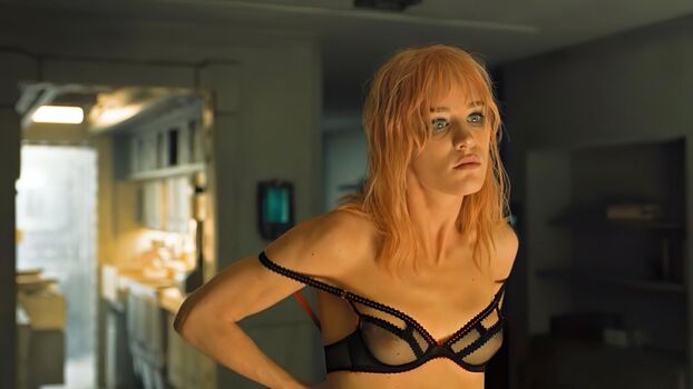 Full leaked Mackenzie davis page private photo