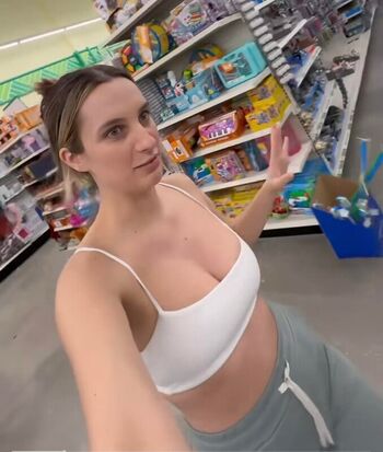 Full leaked Mackenzie lee private photo