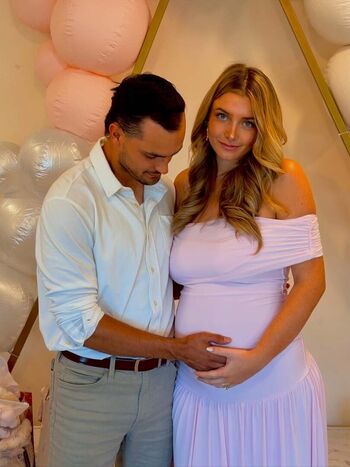 Full leaked Maddie henderson private photo