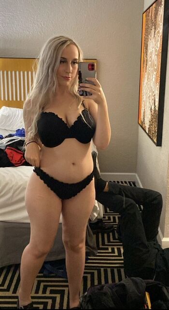Full leaked Maddie reznor private photo