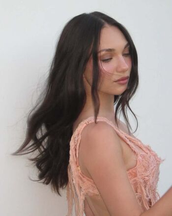 Full leaked Maddie ziegler private photo