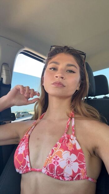 Full leaked Maddiedevv private photo