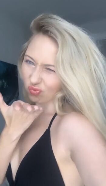 Full leaked Maddimegan private photo