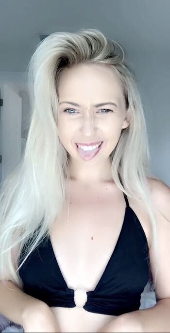 Full leaked Maddimegan private photo