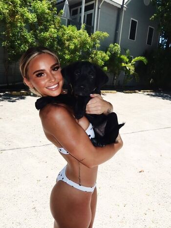 Full leaked Madi hays private photo