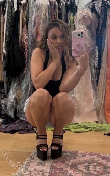 Full leaked Madison bailey page private photo