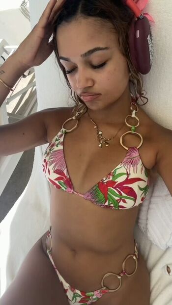 Full leaked Madison bailey page private photo