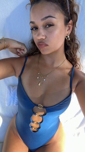 Full leaked Madison bailey page private photo