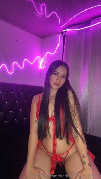 madison_stone_official