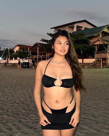 Full leaked Mae santos page private photo