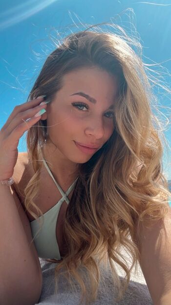 Full leaked Maeva dsc page private photo