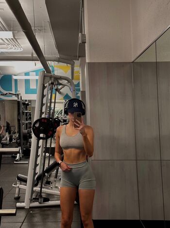 Full leaked Maggieehenry page private photo