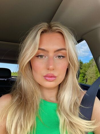 Full leaked Maggieehenry private photo