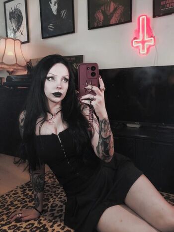 Full leaked Maggothy private photo
