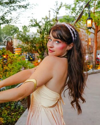 Full leaked Magicwithmeg page private photo