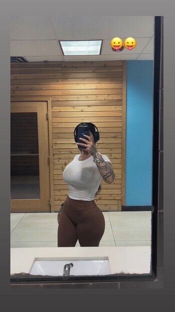 Full leaked Magzcow page private photo