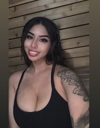 Full leaked Magzcow private photo