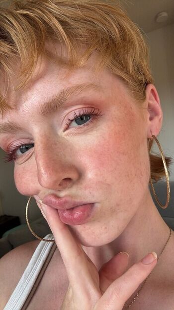 Full leaked Mai buzzcut private photo