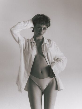 Full leaked Mai buzzcut private photo