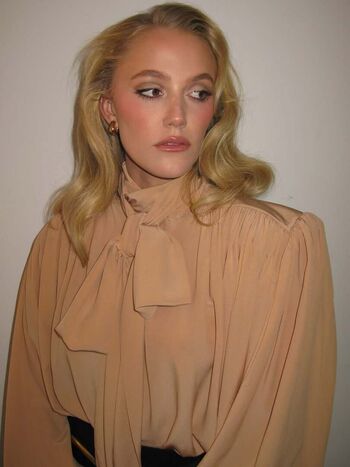 Full leaked Maika monroe page private onlyfans photo
