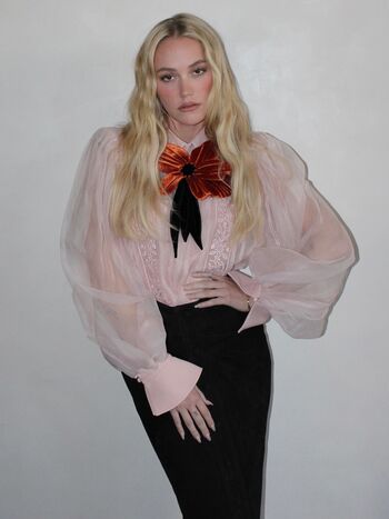 Full leaked Maika monroe page private photo