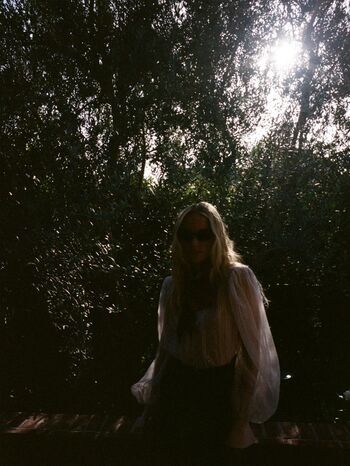 Full leaked Maika monroe page private photo