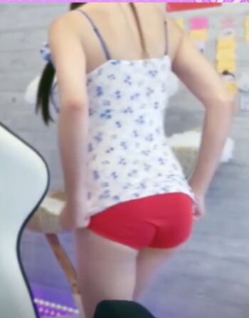 Full leaked Maimai page private photo