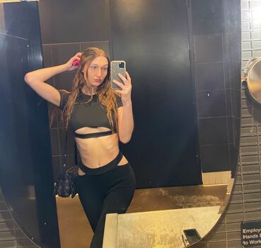 Full leaked Mainchiq private photo