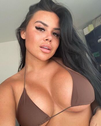 Full leaked Maisie croft private photo