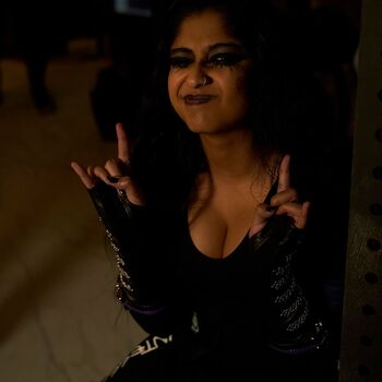 Full leaked Maitreyi ramakrishnan private photo