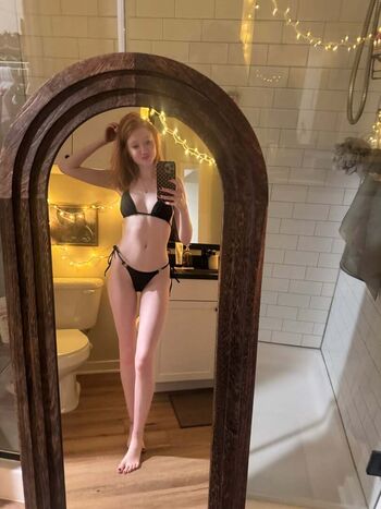 Makenna Kelly / Lifewithmak