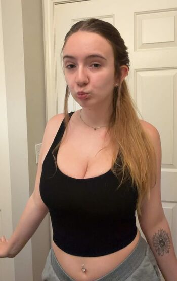 Full leaked Makky private photo