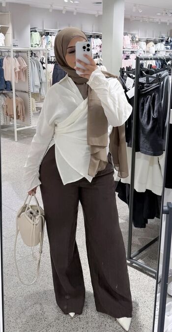 Full leaked Malaikahusayn private photo