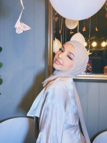 Full leaked Malaikahusayn private photo