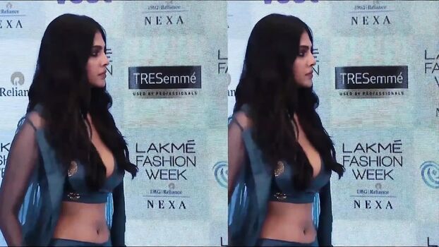 Full leaked Malavika mohanan private photo