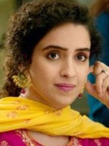 Full leaked Malhotra private photo