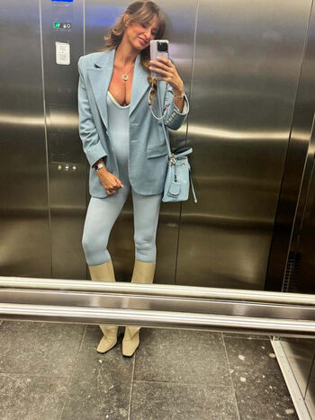Full leaked Malika menard private photo