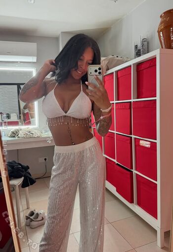 Full leaked Malin brown private photo
