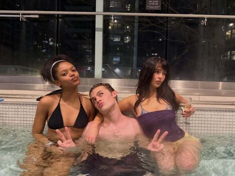 Full leaked Malina weissman private photo