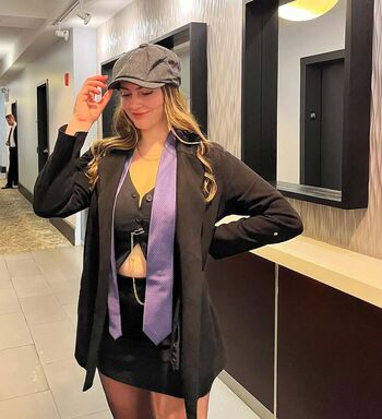 Full leaked Mallory malone page private onlyfans photo