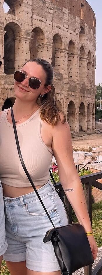 Full leaked Mallory malone private onlyfans photo