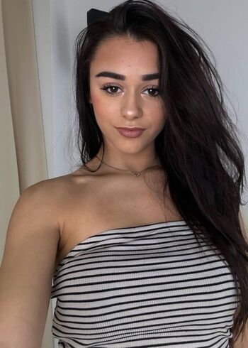 Full leaked Malouasmr private photo