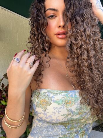 Full leaked Malu trevejo  page private onlyfans photo