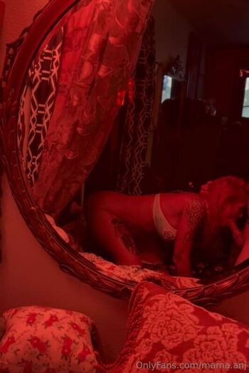 Full leaked Mama anj private photo