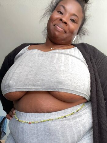 Full leaked Mama b cooks private photo