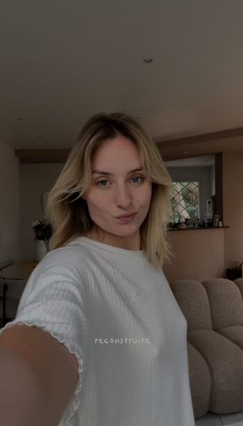 Full leaked Manon delsolll page private photo