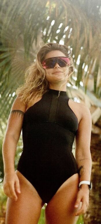 Full leaked Manon lanza private photo