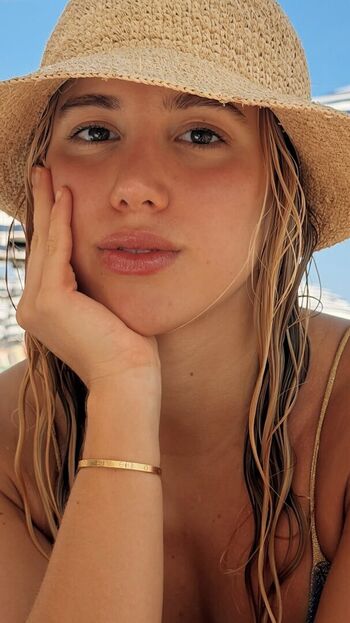 Full leaked Manuela cit page private photo