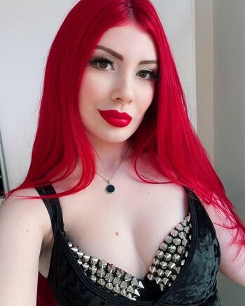 Full leaked Manuela mont page private photo