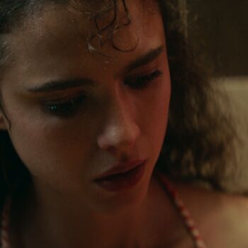 Full leaked Margaret qualley private photo